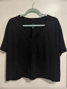 nuuds Black V-Neck Relaxed Short Sleeve Tee